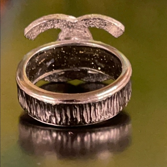 WOW POSHMARK - AUTHENTIC CHANEL PARIS SUPERMODEL RING - Picture 3 of 16